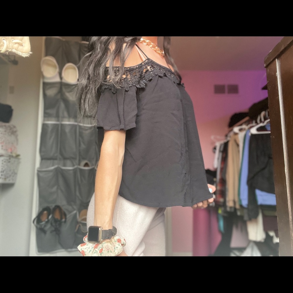 Black Off The shoulder top